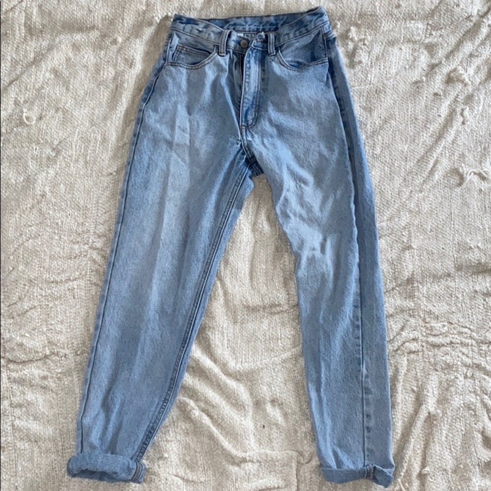 Brandy Melville straight leg jeans